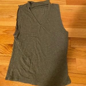 gray tank top!